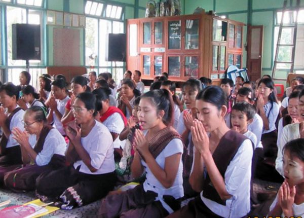 Young and old practice meditation